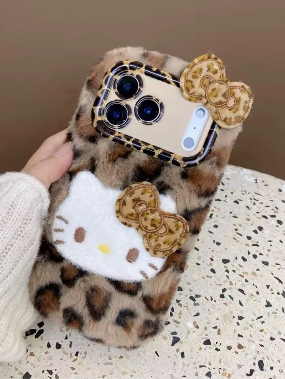Hello Kitty Leopard Fur Phone Case with Bow Accents - Brown Iphone 17 Pro Max